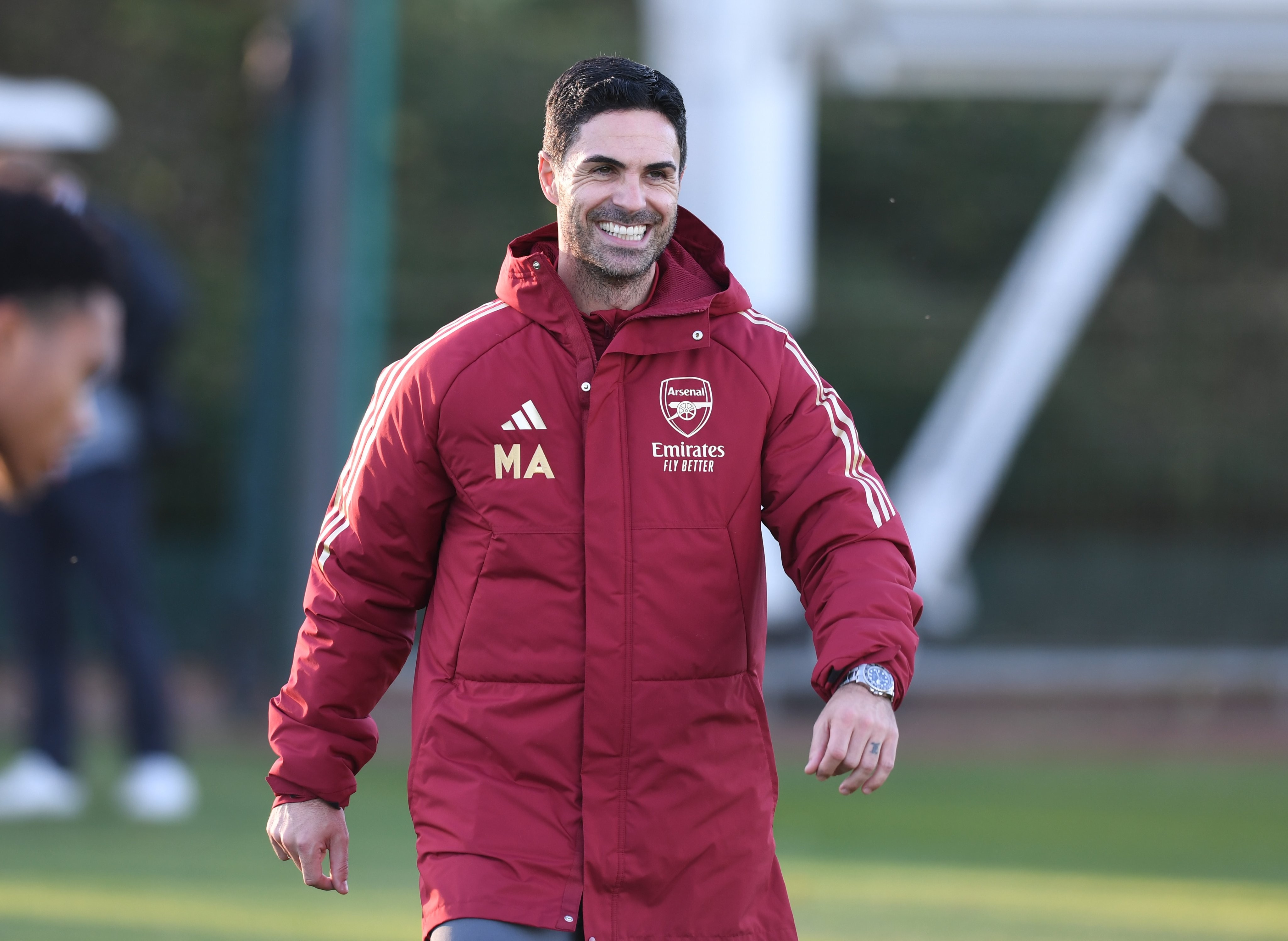 Số 10 tái xuất; Bước ngoặt xảy đến trong buổi tập của Arsenal - Bóng Đá