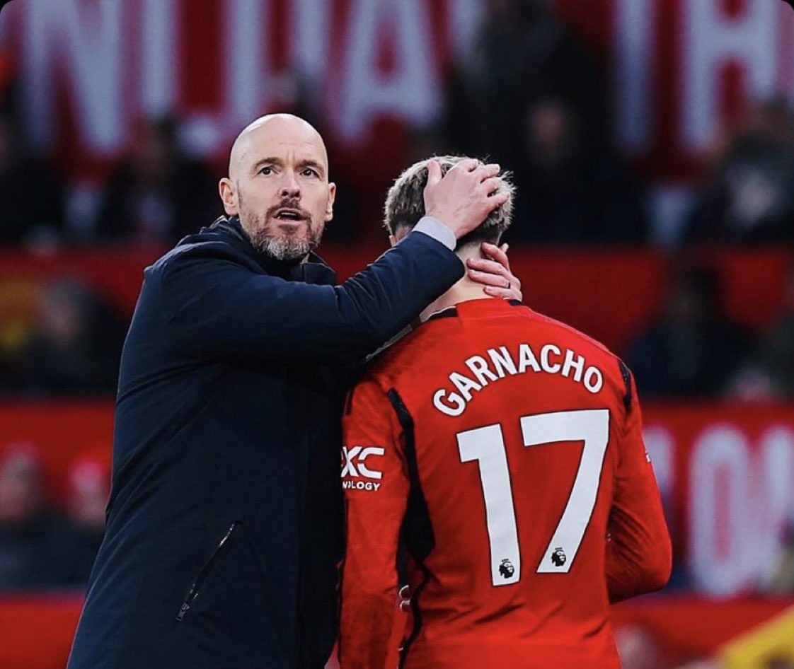 Đá quá gắt, Garnacho khiến Harry Kane nổi quạu - Bóng Đá