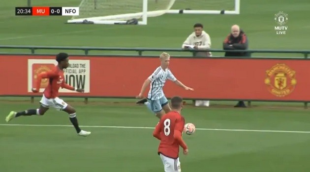 Jadon Sancho watches Manchester United’s U18s as first team prepare for Brighton - Bóng Đá