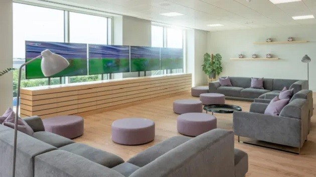 COMPLETE VAR-CE Inside £1m ‘futuristic’ VAR hub with pool table and MASSAGE AREA as ex-Premier League ref blasts it as ‘holiday camp’ - Bóng Đá