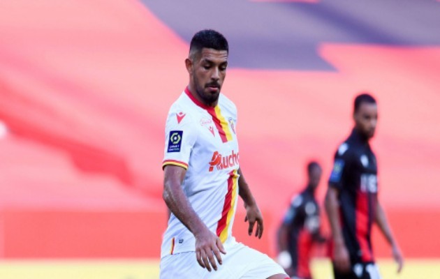 Utd eyeing Facundo Medina - Bóng Đá