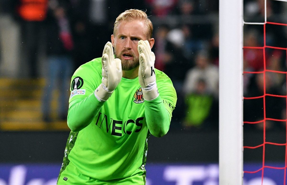 12 bản hợp đồng tệ nhất trong lịch sử của chủ mới M.U - Bóng Đá