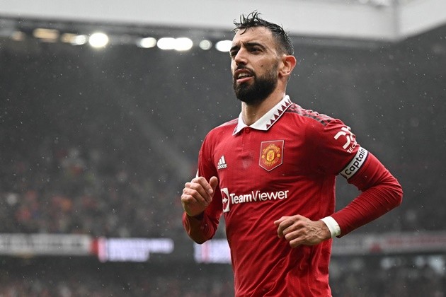 Bruno Fernandes stars for Man Utd in 2-0 win vs Wolves - Bóng Đá