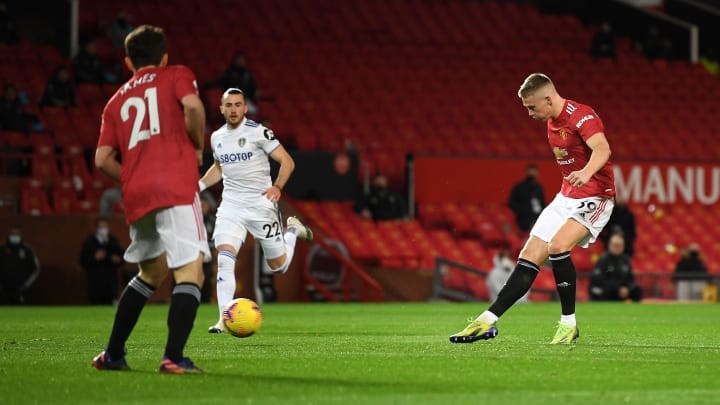 Ole Gunnar Solskjaer Lauds 'Physical Monster' Scott McTominay After Record-Breaking Brace - Bóng Đá