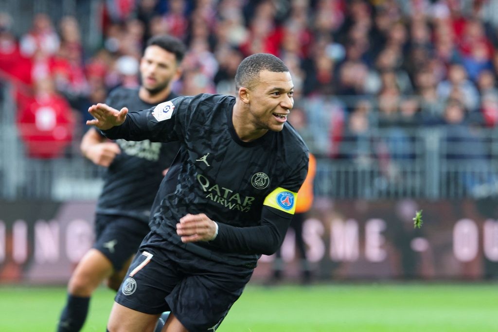2024 will be Kylian Mbappe final chance to sign for Real Madrid - Bóng Đá