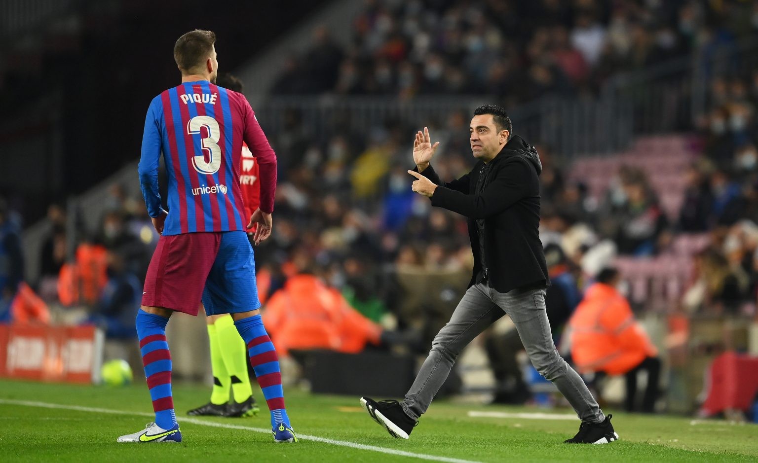 Trình làng cầu thủ mới toanh, Xavi có chiến thắng đầu tay ở Barca - Bóng Đá