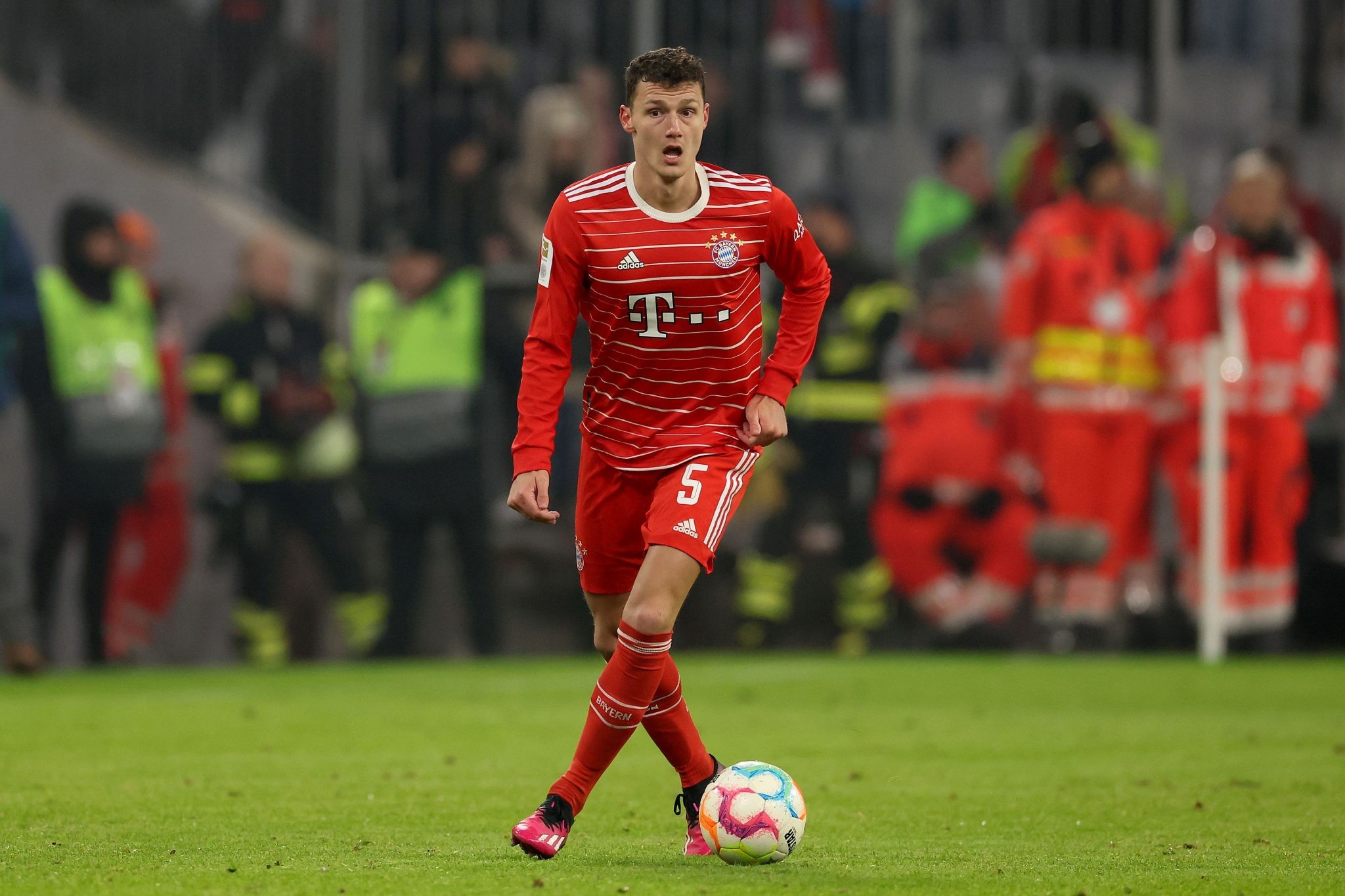 Bayern Munich sẵn sàng bán trụ cột cho Barcelona - Bóng Đá