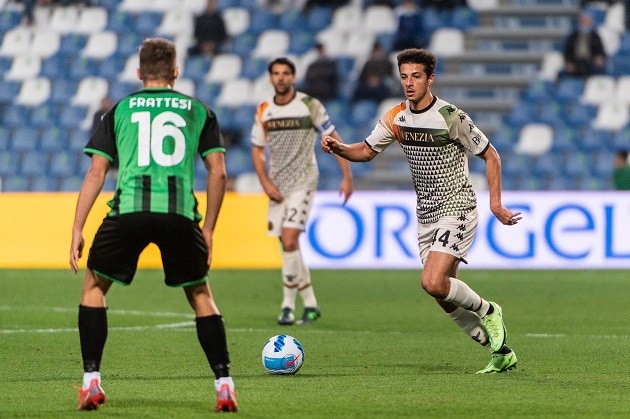 Sao Chelsea nhận thẻ đỏ dị nhất lịch sử Serie A - Bóng Đá