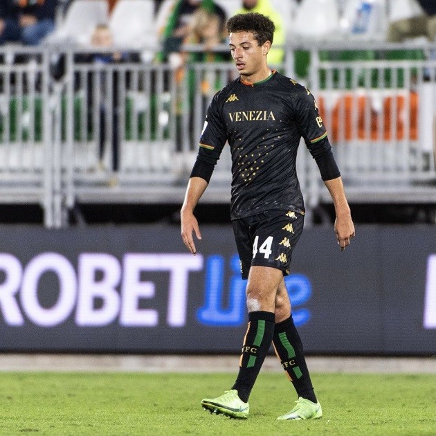 Sao Chelsea nhận thẻ đỏ dị nhất lịch sử Serie A - Bóng Đá