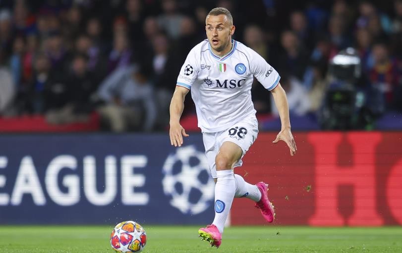 Barcelona will have to shell out €50 million to sign 29-year-old Serie A midfielder - Bóng Đá