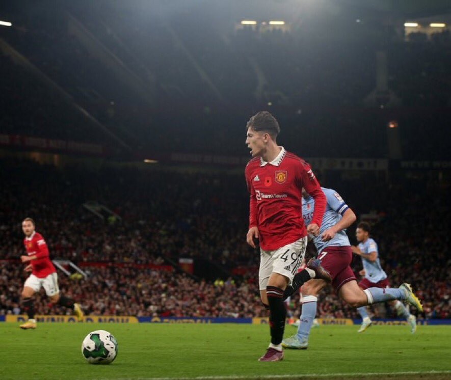 Phát hiện 2 số phận trái ngược tại Old Trafford - Bóng Đá