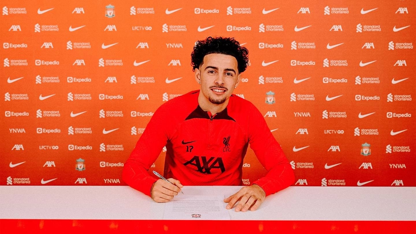Official: Curtis Jones - Bóng Đá