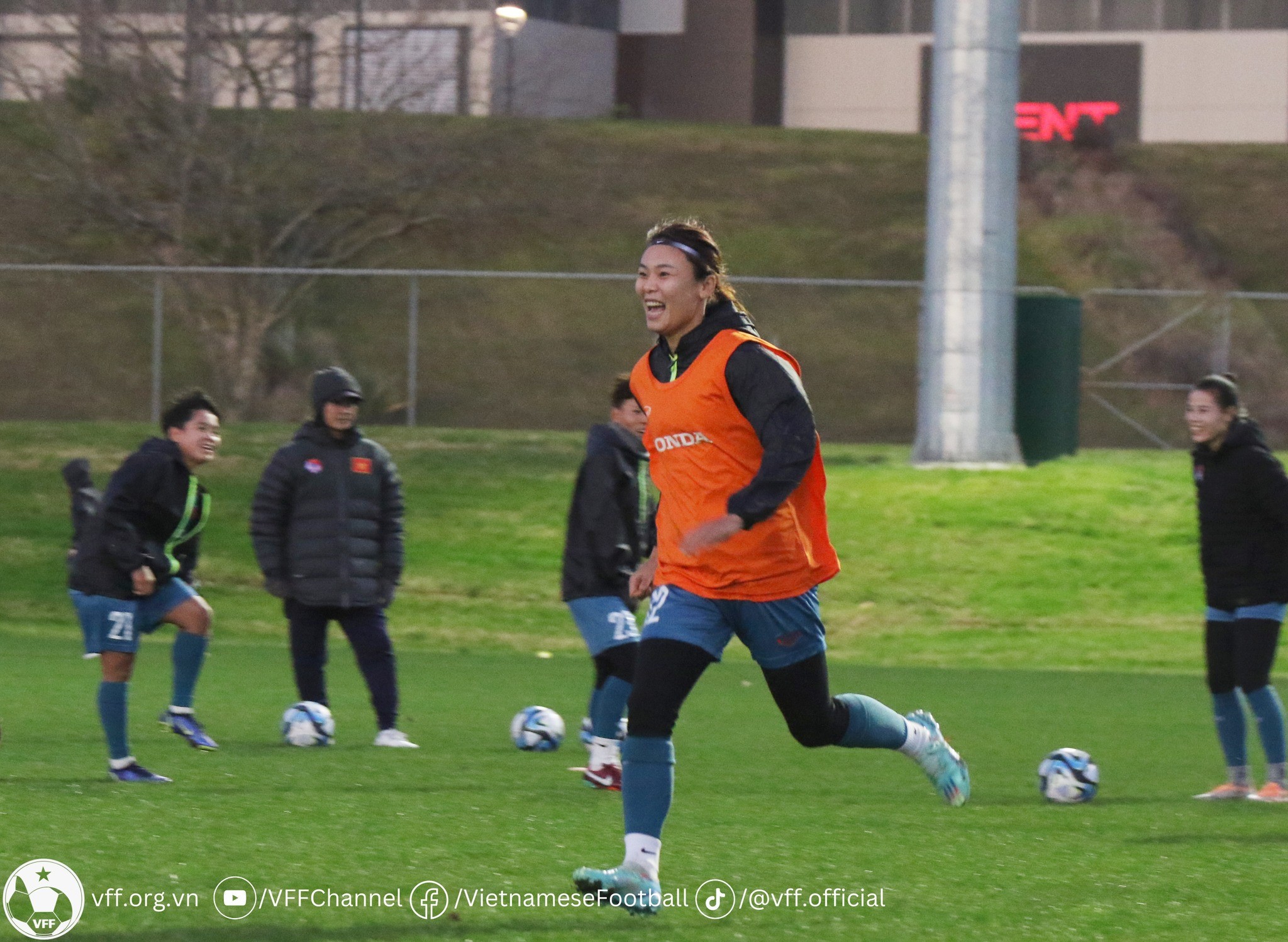 FIFA 'chăm sóc' đặc biệt với tuyển nữ Việt Nam - Bóng Đá