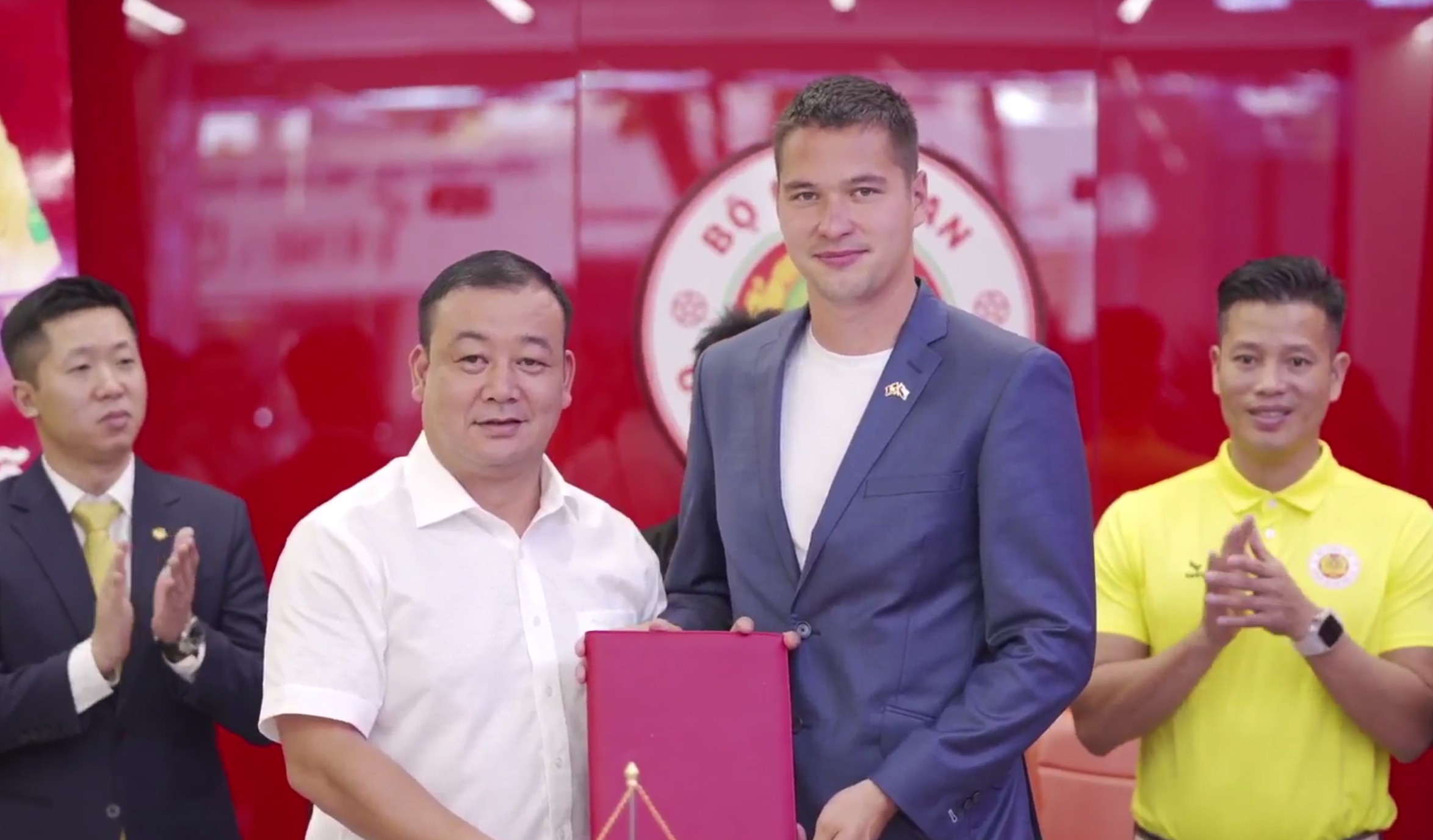 Khi Quang Hải, Filip Nguyễn bị lu mờ vì HAGL... đua trụ hạng - Bóng Đá