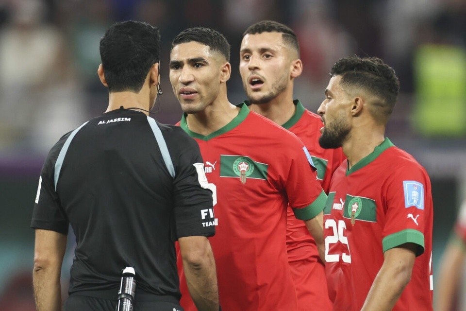 Hakimi trút giận lên chủ tịch FIFA - Bóng Đá