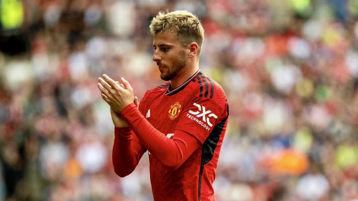 Man Utd mang về 'bom xịt', đẩy đi bản hợp đồng tốt nhất - Bóng Đá