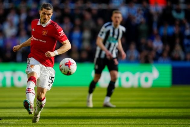  Florian Plettenberg  Sabitzer feels comfortable at #MUFC & can imagine to join ManUtd on permanent deal. - Bóng Đá