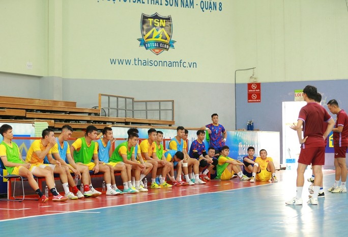  - Bóng Đá