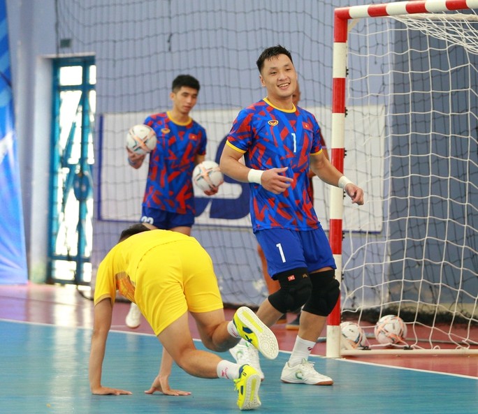 - Bóng Đá