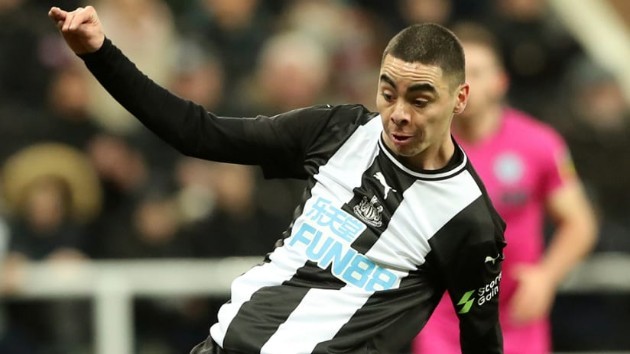Nhìn lại 5 thương vụ đắt giá nhất của Steve Bruce ở Newcastle - Bóng Đá