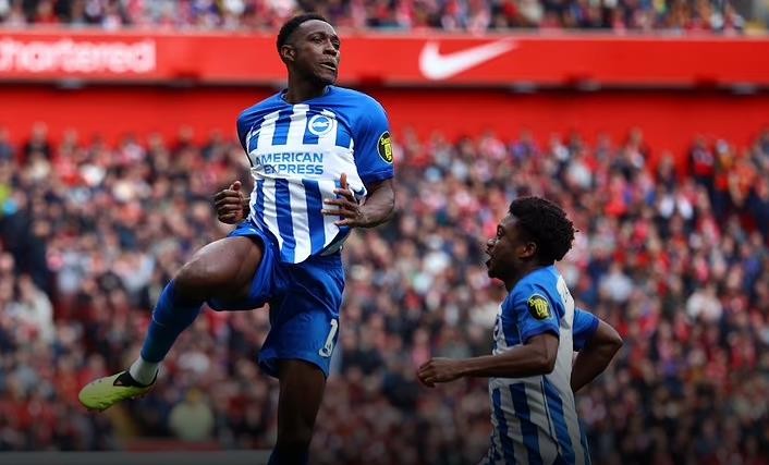 TRỰC TIẾP Liverpool 0-1 Brighton (H1): Welbeck sút căng như kẻ chỉ - Bóng Đá