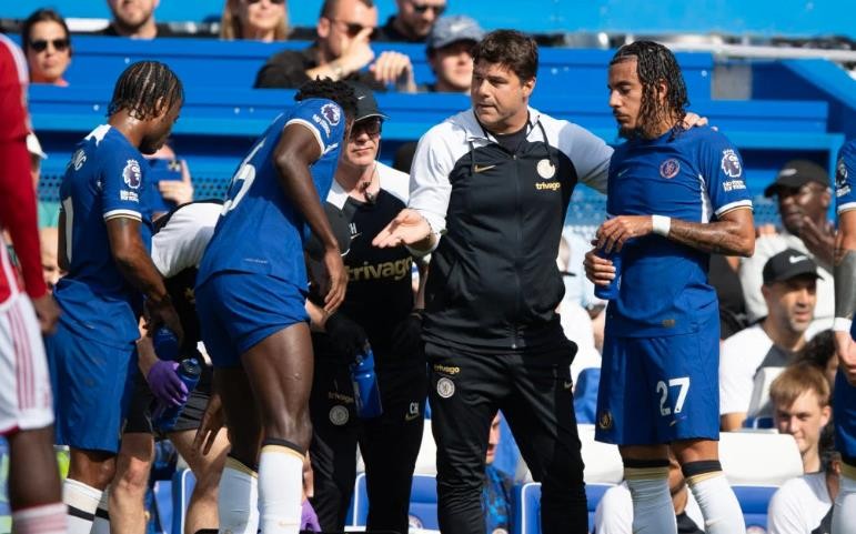 Mauricio Pochettino happy with Malo Gusto - Bóng Đá