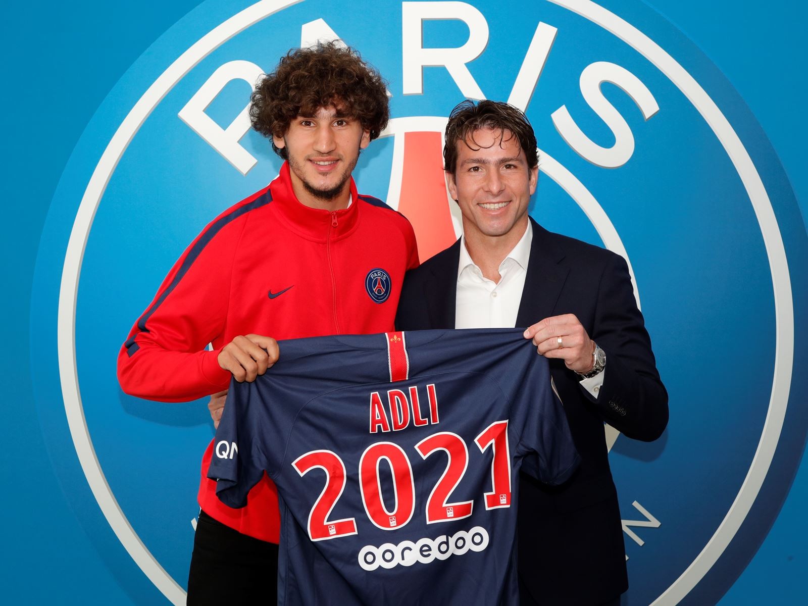 Yacine Adli ký hợp đồng chuyên nghiệp đầu tiên với PSG - Bóng Đá