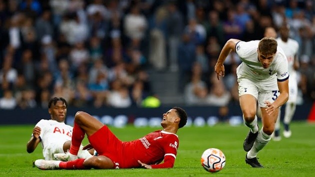 Liverpool facing selection crisis vs Brighton with Cody Gakpo to miss several weeks - Bóng Đá