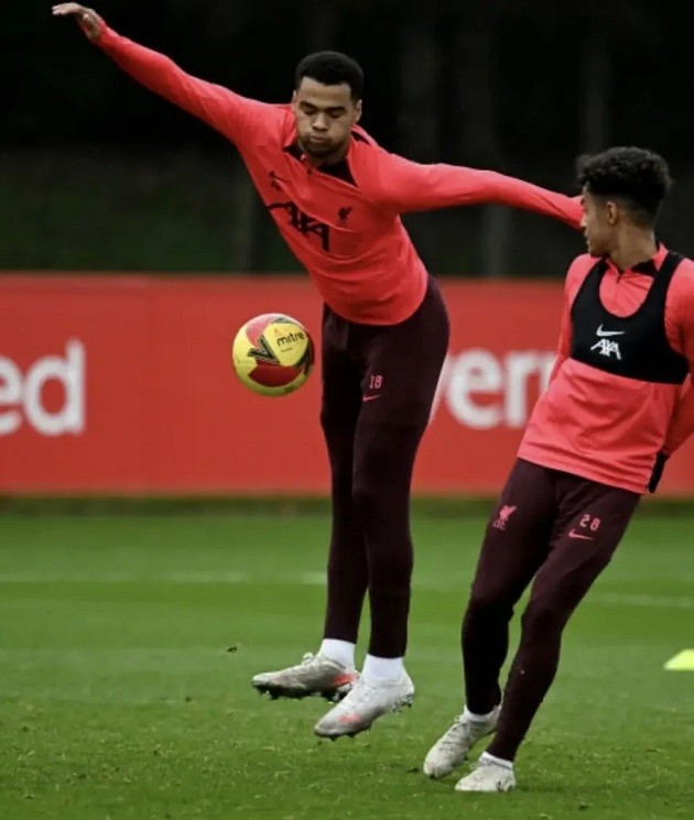 GAKPO SUMS UP HIS FIRST LIVERPOOL TRAINING SESSION WITH 3-WORD MESSAGE - Bóng Đá