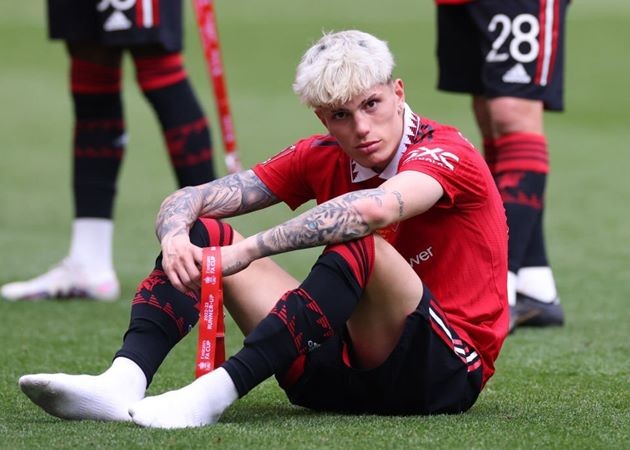 Mason Mount có thể đã cứu Garnacho 