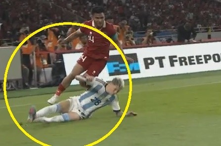 Sao Man United cay cú với hậu vệ Indonesia - Bóng Đá