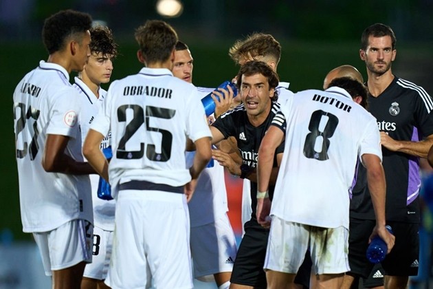 Đến lúc “Chúa nhẫn” Raul trở lại ánh sáng - Bóng Đá