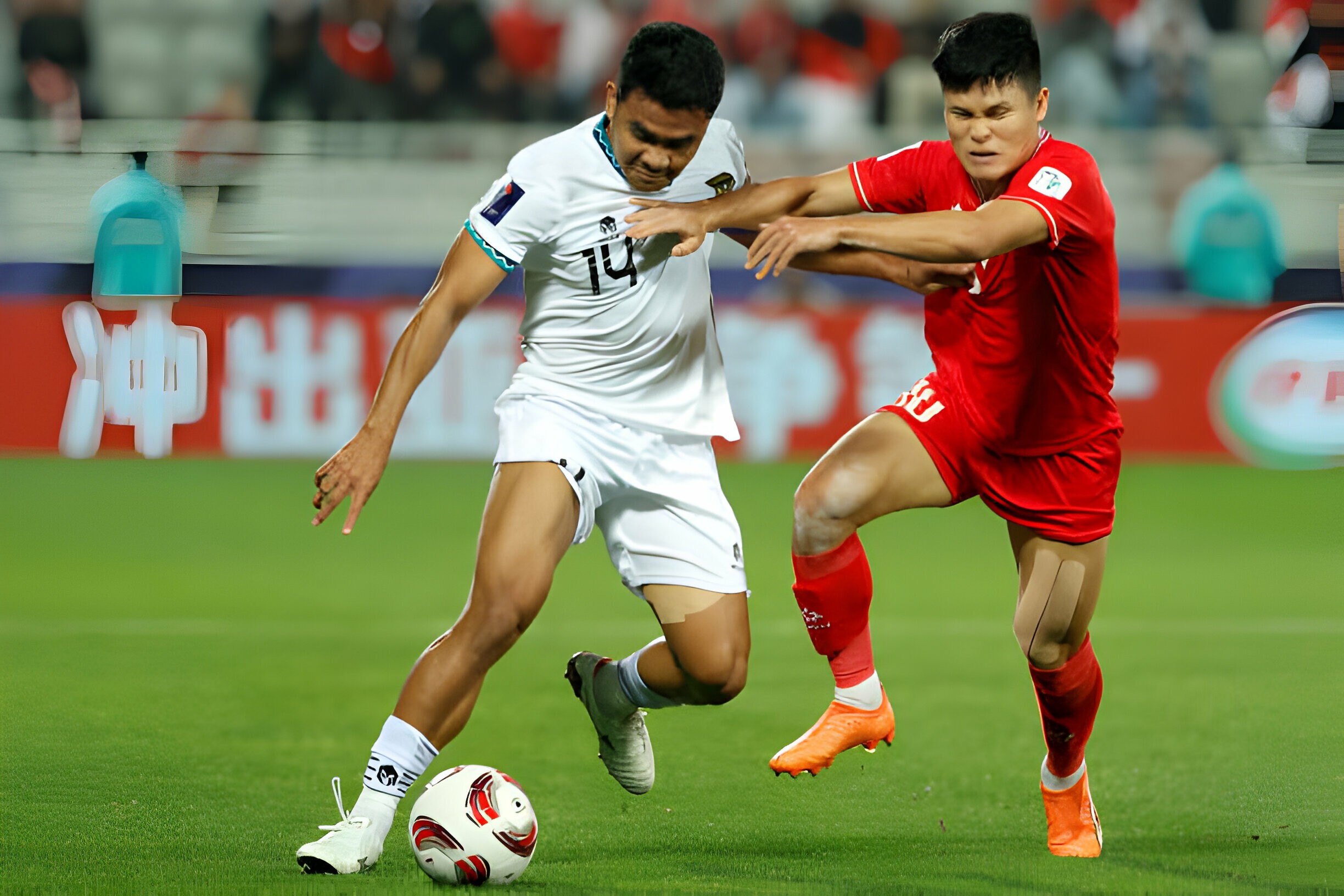 TRỰC TIẾP Việt Nam vs Indonesia (H1): 2 đội ăn miếng trả miếng - Bóng Đá