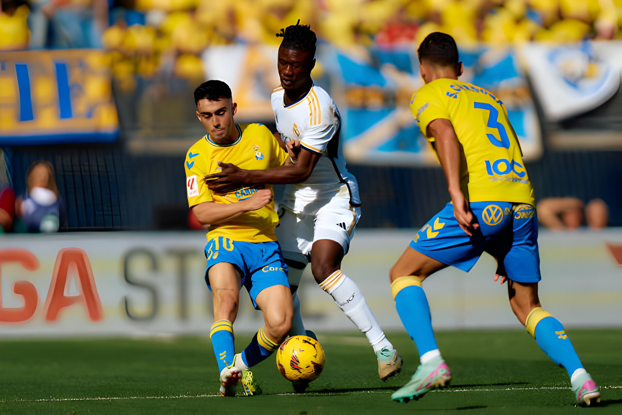 Las Palmas vs Real  - Bóng Đá