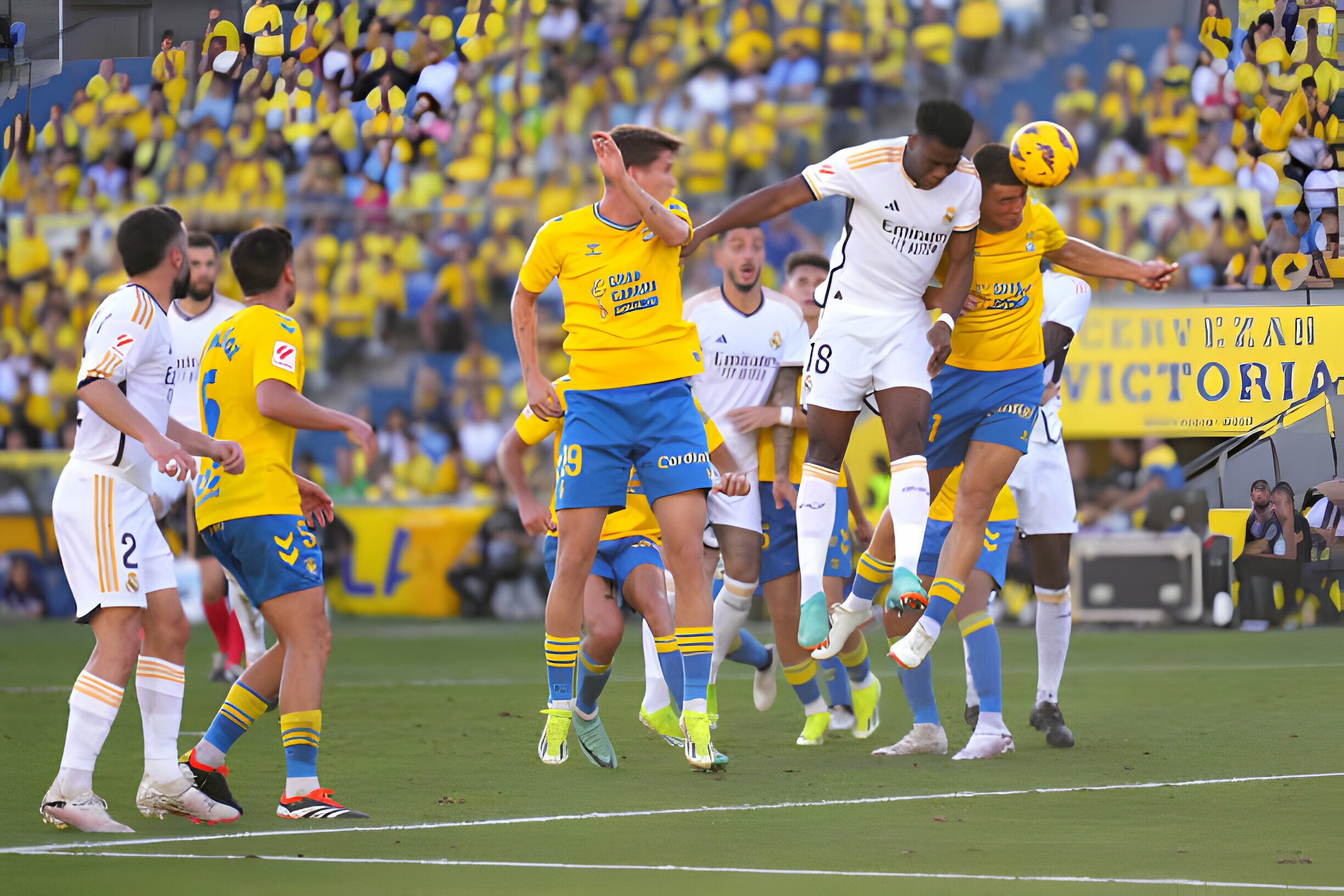 Las Palmas vs Real  - Bóng Đá