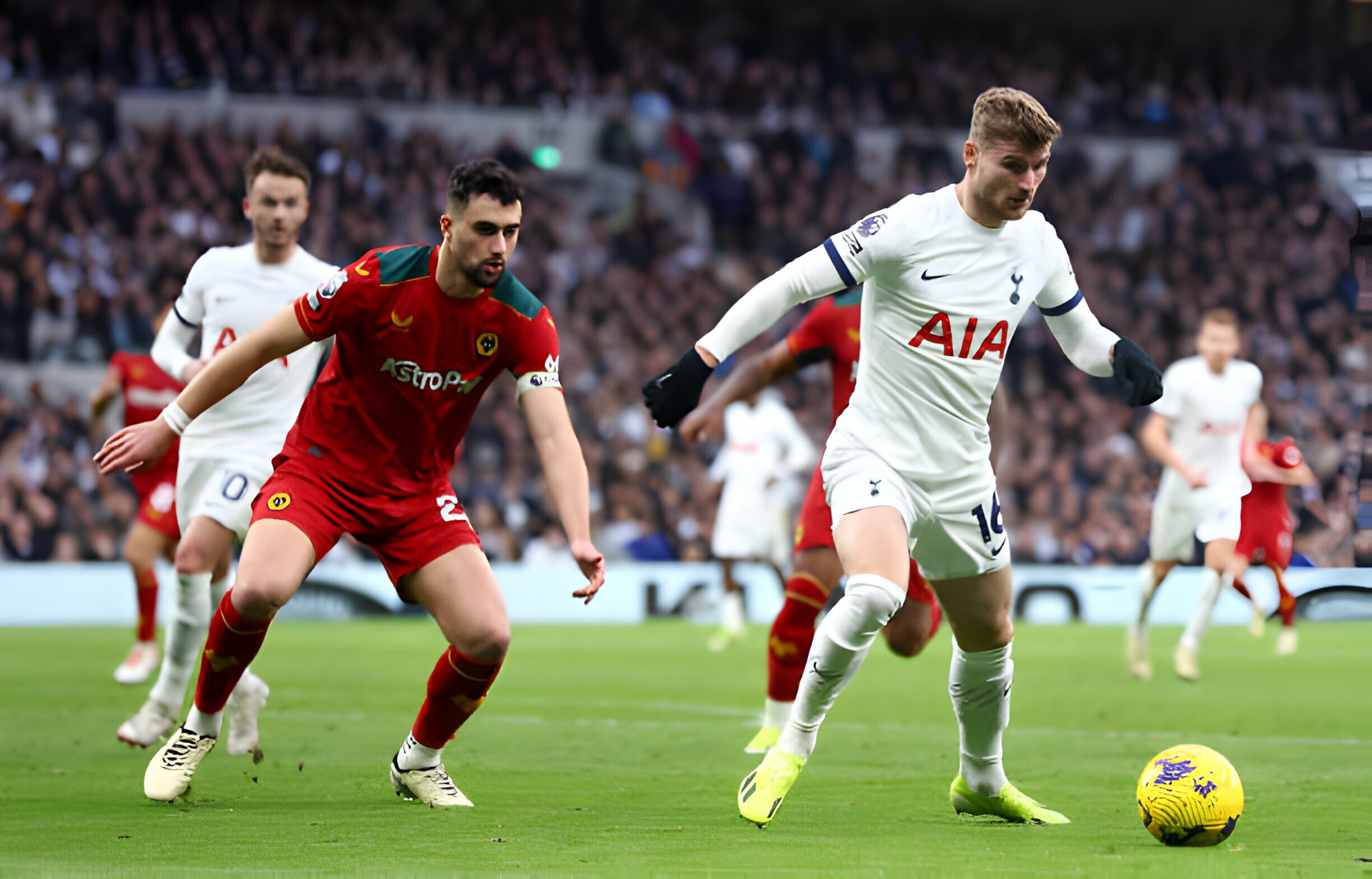 Tottenham vs Wolves - Bóng Đá