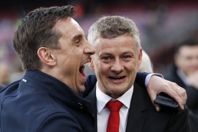 Gary Neville gives January transfer window advice to Man Utd boss Ole Gunnar Solskajer - Bóng Đá