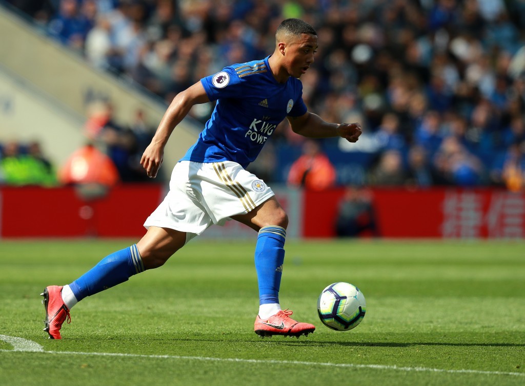 Real Madrid and Barcelona have reportedly set their sights on Leicester City midfielder Youri Tielemans - Bóng Đá