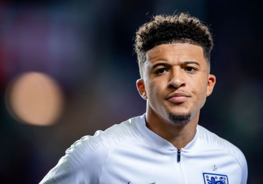 Frank Lampard urged to complete £120m Chelsea transfer deal for Man Utd target Jadon Sancho - Bóng Đá