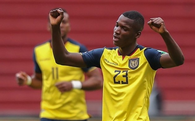 Manchester United asked Antonio Valencia for lowdown on transfer target Moises Caicedo - Bóng Đá