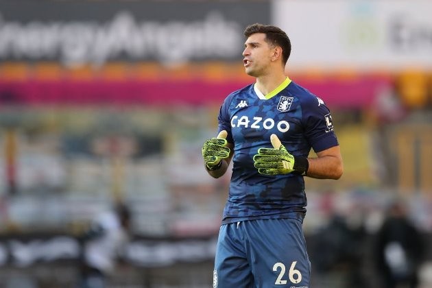 Ian Wright claims Emi Martinez is now worth a lot more than Arsenal sold him for - Bóng Đá
