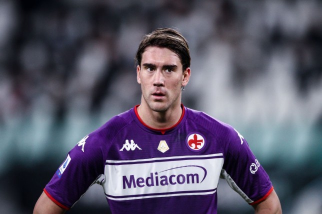 Arsenal target Dusan Vlahovic closing in on a move to north London rivals Tottenham  - Bóng Đá