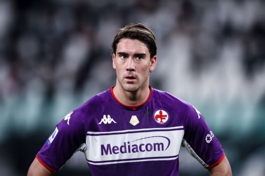 Manchester United join race for Fiorentina striker Dusan Vlahovic - Bóng Đá