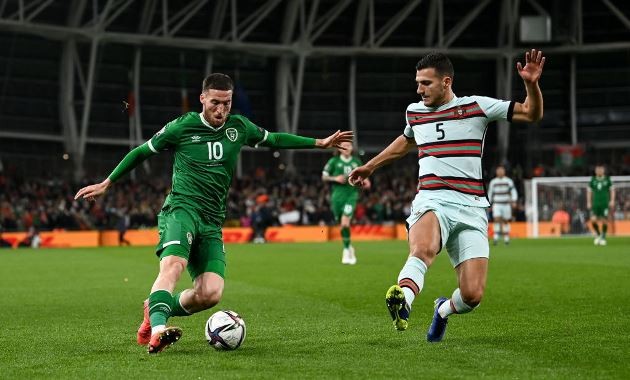 Manchester United fans react to Diogo Dalot's performance for Portugal - Bóng Đá