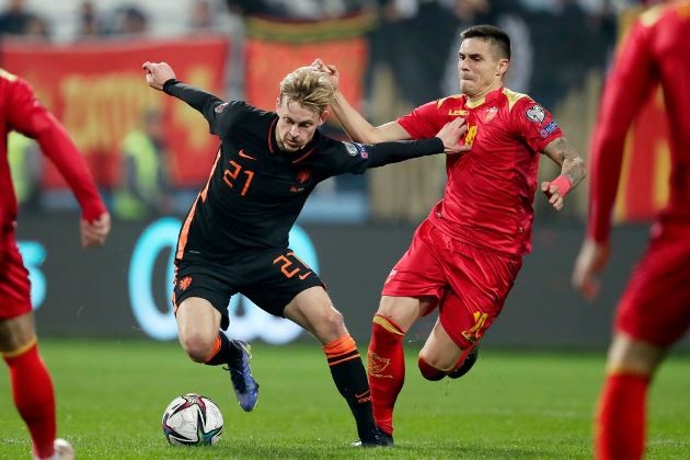 Man Utd có cơ hội chiêu mộ De Jong, nếu Solskjaer rời ghế HLV - Bóng Đá