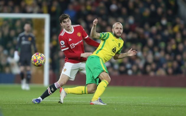 Manchester United defender Victor Lindelof reveals he is aiming to be 'back with the guys soon - Bóng Đá