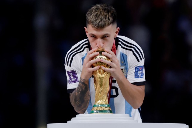 Lisandro Martinez will be ‘furious’ despite winning the World Cup, claims former Man Utd defender Paul Parker - Bóng Đá