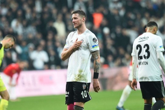Ceyhun Kazanci - Besiktas send message to Manchester United over Wout Weghorst.  - Bóng Đá