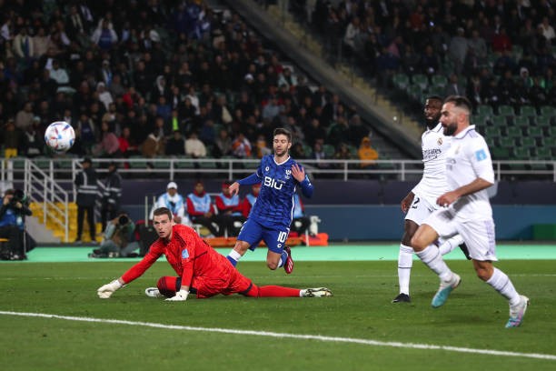 8 bàn điên rồ, Real Madrid bước lên đỉnh thế giới - Bóng Đá