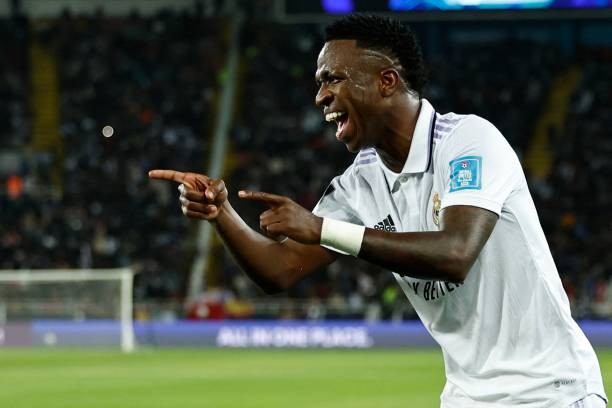 8 bàn điên rồ, Real Madrid bước lên đỉnh thế giới - Bóng Đá